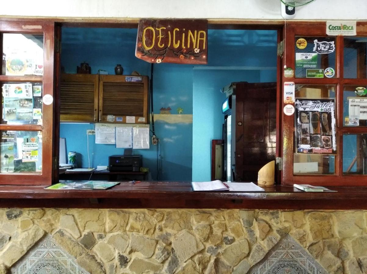 Costa Linda Art Hostel Nationalpark Nationalpark Manuel Antonio Exterior foto